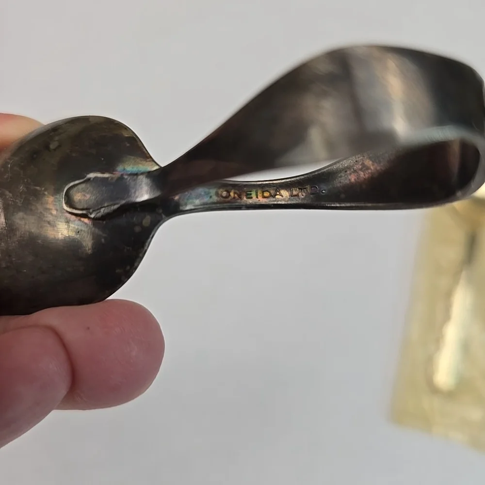 Vintage WM. A. Rogers / Oneida LTD Silverplate Child Toddler Spoon & Baby Spoon